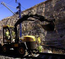 Adif licita la mejora de las trincheras de la línea de ancho convencional Alcázar de San Juan-Sevilla Adif licita la mejora de las trincheras de la línea de ancho convencional Alcázar de San Juan-Sevilla