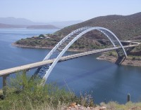 Proyecto de investigación para la utilización de hormigones expansivos como relleno de tubos de acero en puentes mixtos