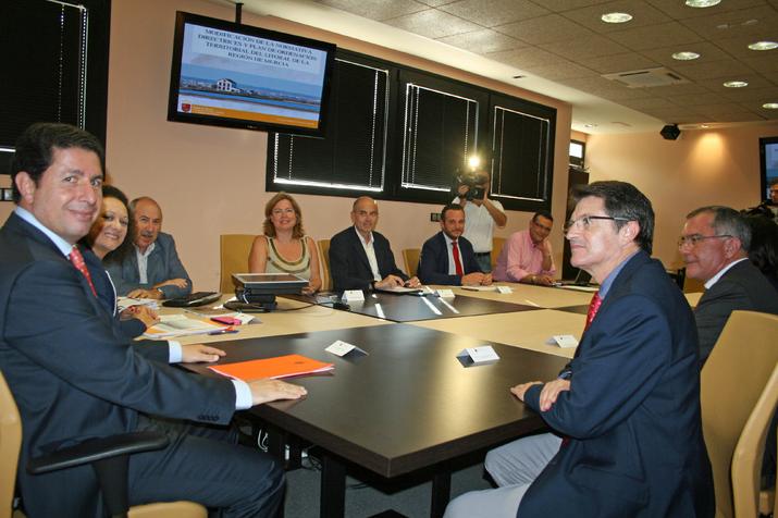 Murcia modifica las Directrices del Litoral para adecuarlas a las necesidades actuales de los municipios