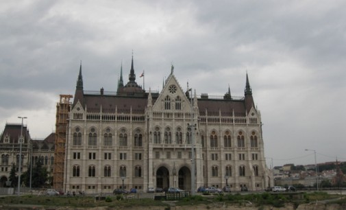CEMEX participa en la renovación del histórico Parlamento de Hungría en Budapest