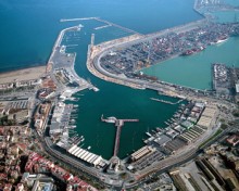 Cesión al Ayuntamiento de Valencia de los terrenos circundantes con la dársena interior del puerto