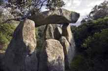 Piden ayuda para recuperar un dolmen de 6.000 años en Badajoz